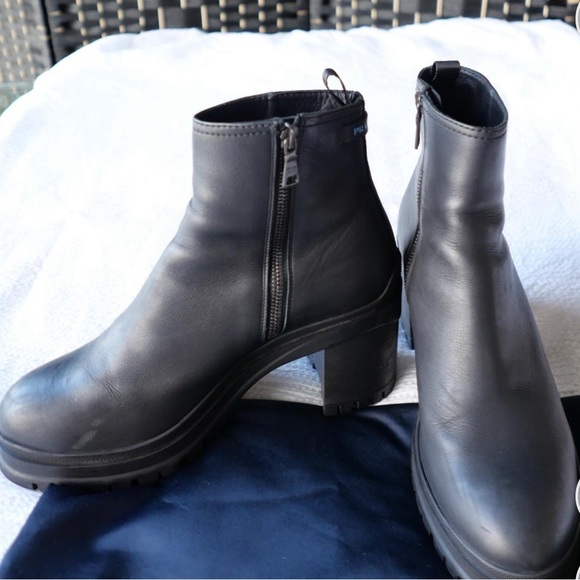 Prada boots - Picture 6 of 7